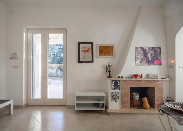 Villa Ostuni Mare Monticelli Garden, *